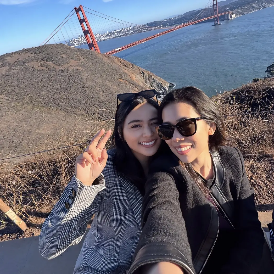 Anne and Vhen at the Golden Gate Bridge